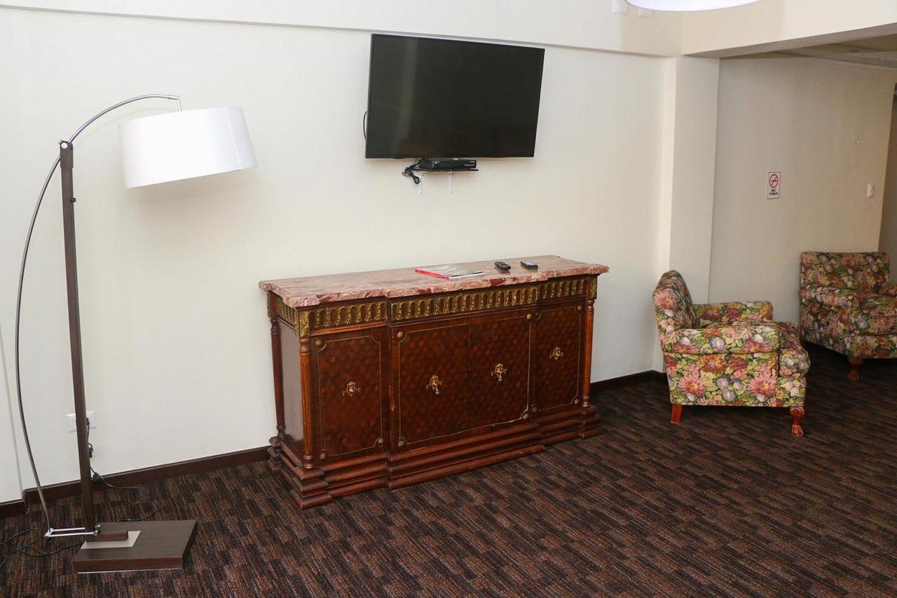 Hotel Plaza Nunoa サンティアゴ エクステリア 写真